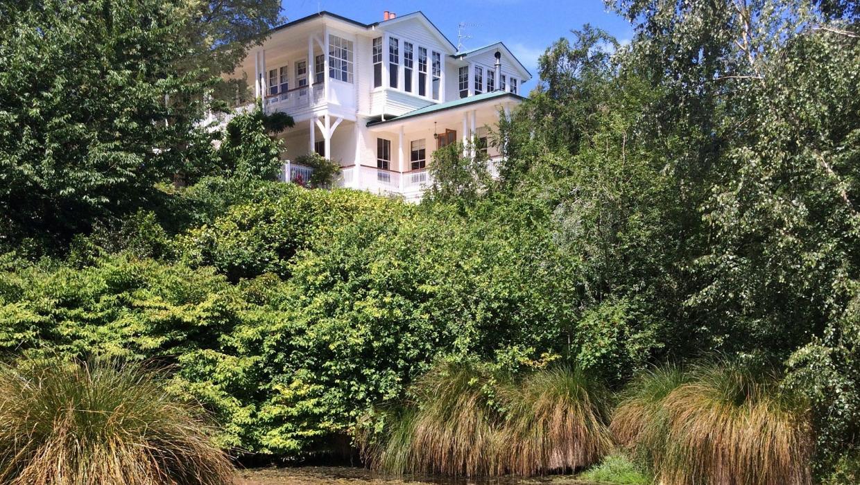 Amberley House - The story of a North Canterbury icon