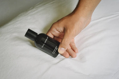 Real World - Hinamona & Vetiver Body Spray (50ml)