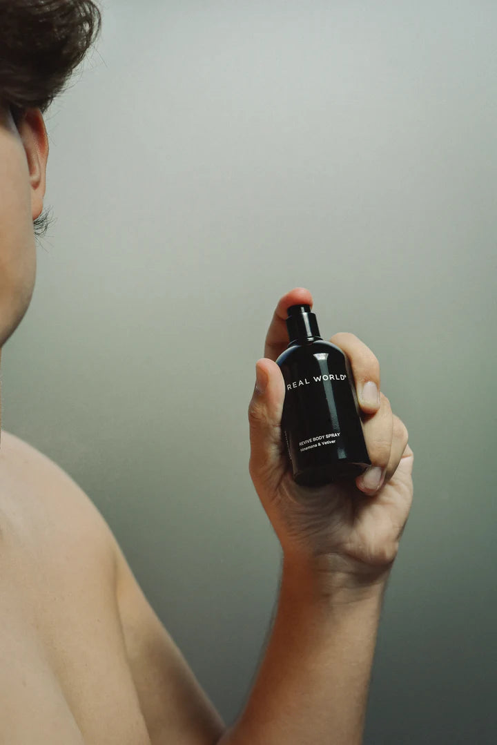 Real World - Hinamona & Vetiver Body Spray (50ml)