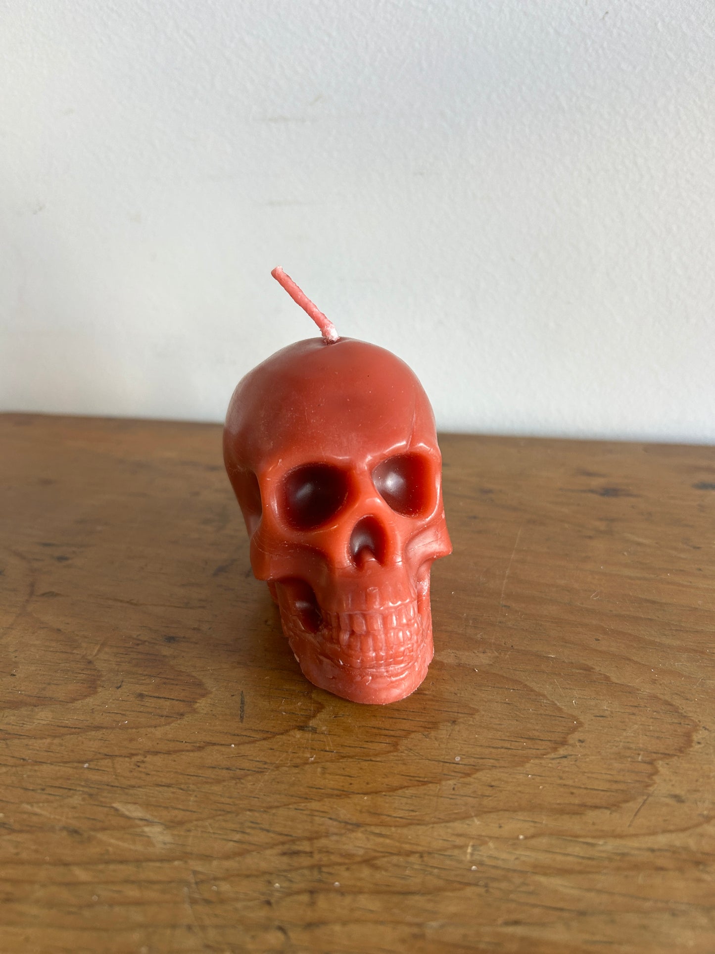 Echo Valley Apiaries - Skull Candle (Terracotta)