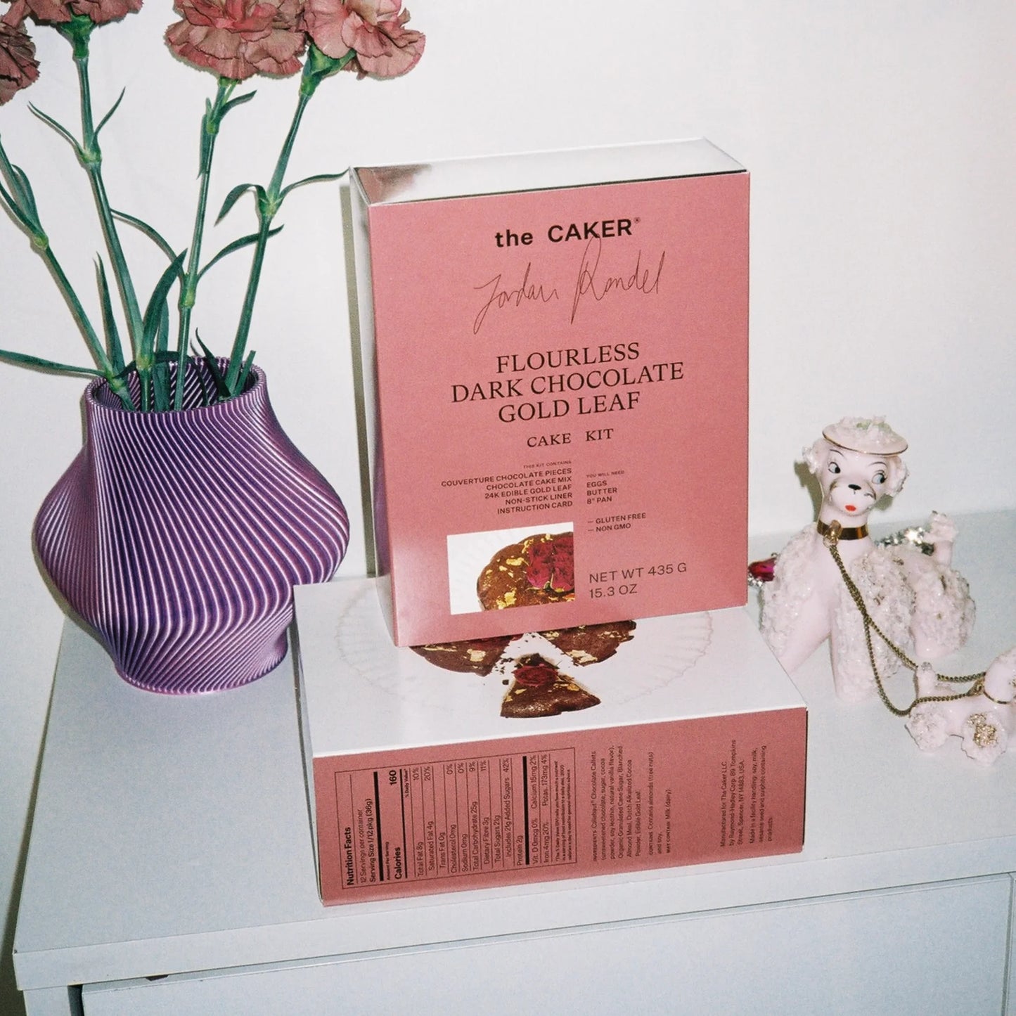 The Caker - Flourless Dark Chocolate Gold Leaf Cake Kit