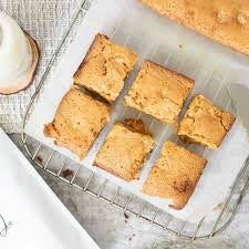 Flour&Dough White Chocolate Blondie